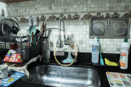 Cozinha de apartamento à venda com 2 quartos, 60m² em Irajá, Rio de Janeiro