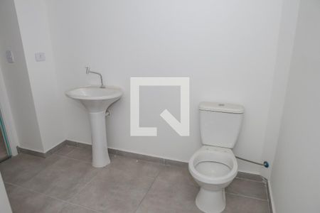 Banheiro de kitnet/studio à venda com 1 quarto, 37m² em Vila Pompéia, São Paulo