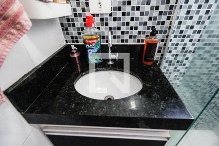 Banheiro de apartamento à venda com 2 quartos, 55m² em Jardim Sonia, São Paulo