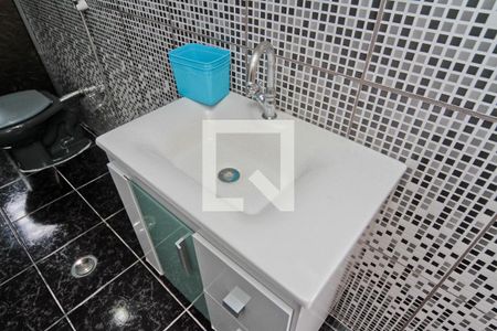 Banheiro da Suíte de casa à venda com 3 quartos, 150m² em Vila Pereira Cerca, São Paulo