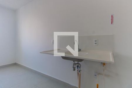 Sala/Cozinha de apartamento para alugar com 2 quartos, 36m² em Vila Graciosa, São Paulo