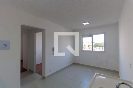 Sala/Cozinha de apartamento para alugar com 2 quartos, 36m² em Vila Graciosa, São Paulo