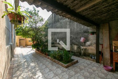 Quintal de casa para alugar com 6 quartos, 250m² em Vila Campanela, São Paulo