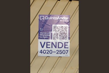 Placa de casa para alugar com 6 quartos, 250m² em Vila Campanela, São Paulo