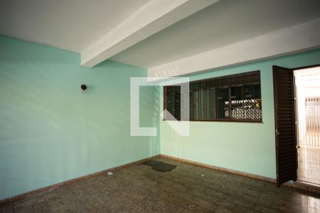 Garagem de casa à venda com 3 quartos, 168m² em Vila Vitorio Mazzei, São Paulo