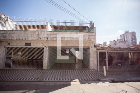 Fachada de casa à venda com 3 quartos, 168m² em Vila Vitorio Mazzei, São Paulo