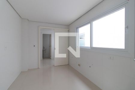 Cozinha de apartamento à venda com 3 quartos, 190m² em Vila Assunção, Porto Alegre