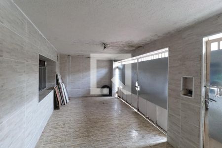 Garagem de casa à venda com 3 quartos, 120m² em Parque Edu Chaves, São Paulo