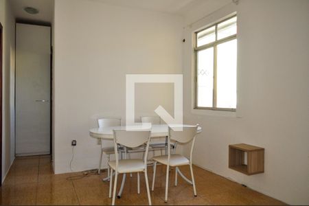Sala de apartamento para alugar com 2 quartos, 60m² em Santo Antônio, Porto Alegre
