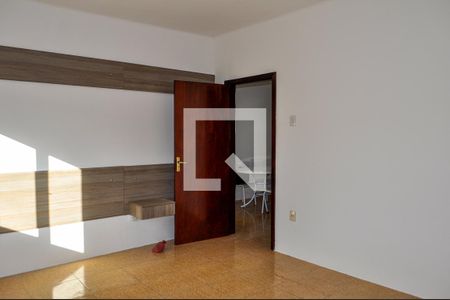 Quarto 1 de apartamento para alugar com 2 quartos, 60m² em Santo Antônio, Porto Alegre