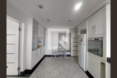 Apartamento à venda com 411m², 4 quartos e 3 vagasCozinha