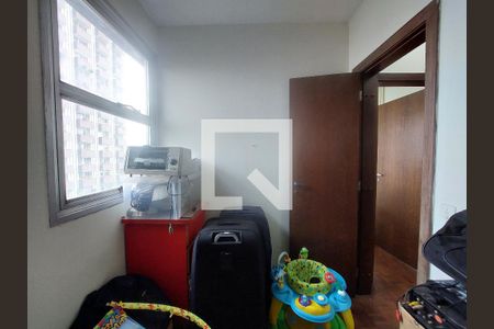 Apartamento à venda com 411m², 4 quartos e 3 vagasQuarto de Serviço 2