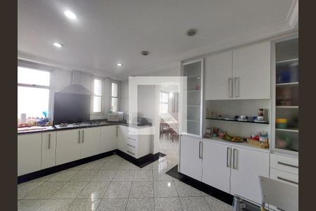 Apartamento à venda com 411m², 4 quartos e 3 vagasCozinha