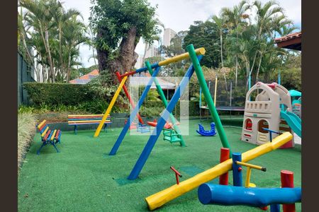 Apartamento à venda com 411m², 4 quartos e 3 vagasÁrea Comum - Playground