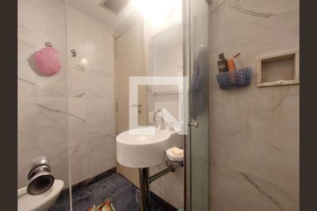 Apartamento à venda com 411m², 4 quartos e 3 vagasBanheiro da Suíte 1