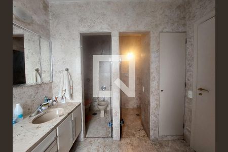 Apartamento à venda com 411m², 4 quartos e 3 vagasBanheiro da Suíte 3