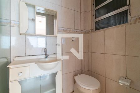 Banheiro de apartamento à venda com 1 quarto, 39m² em Farroupilha, Porto Alegre