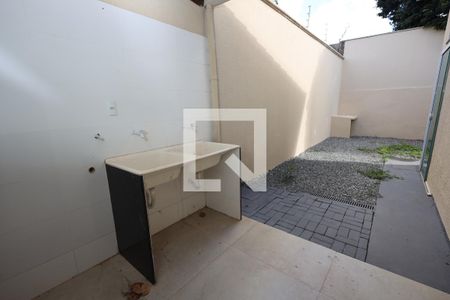 Área de Serviço de casa para alugar com 4 quartos, 280m² em Jardim Atlântico, Goiânia