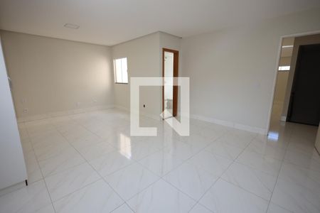 Suíte 2 de casa para alugar com 4 quartos, 280m² em Jardim Atlântico, Goiânia