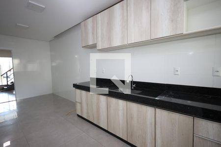 Cozinha de casa para alugar com 4 quartos, 280m² em Jardim Atlântico, Goiânia