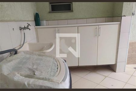 Casa à venda com 4 quartos, 320m² em Chácara Santo Antônio (Zona Leste), São Paulo