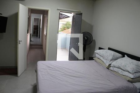 Casa à venda com 3 quartos, 210m² em Campo Belo, São Paulo