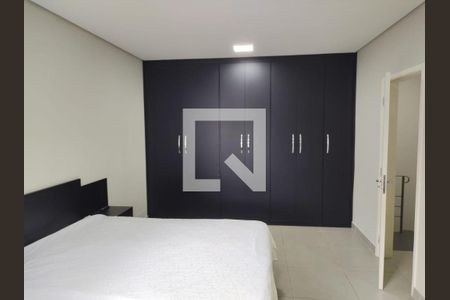 Casa à venda com 3 quartos, 210m² em Campo Belo, São Paulo