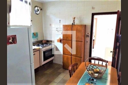 Casa à venda com 3 quartos, 180m² em Jardim Colombo, São Paulo