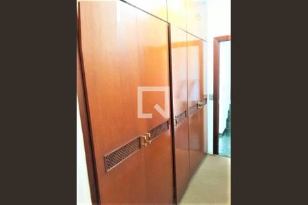 Casa à venda com 3 quartos, 180m² em Jardim Colombo, São Paulo