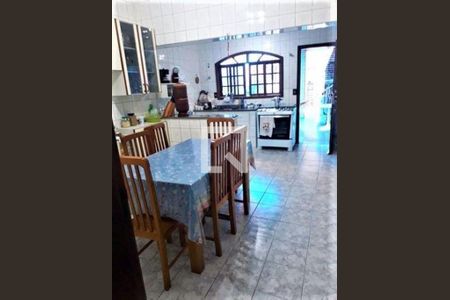 Casa à venda com 2 quartos, 107m² em Ferreira, São Paulo