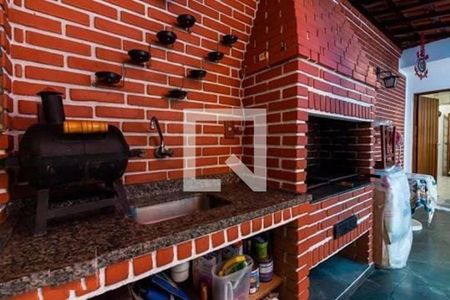 Casa à venda com 2 quartos, 107m² em Ferreira, São Paulo