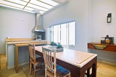 Apartamento à venda com 3 quartos, 320m² em Vila Morse, São Paulo