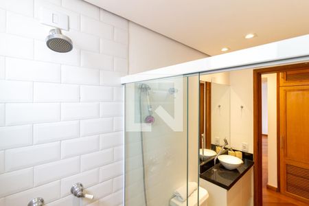 Banheiro de apartamento para alugar com 3 quartos, 100m² em Jardim Paulista, São Paulo