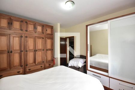 Quarto 1 de casa à venda com 3 quartos, 485m² em Vila Morse, São Paulo