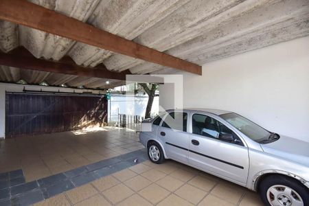 Garagem de casa à venda com 3 quartos, 485m² em Vila Morse, São Paulo