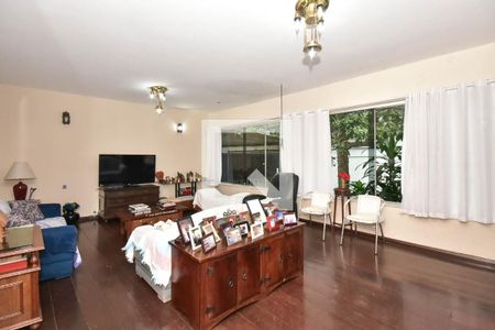 Sala de casa à venda com 3 quartos, 485m² em Vila Morse, São Paulo