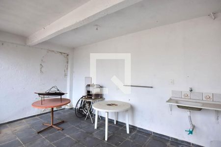 Área Externa de casa à venda com 3 quartos, 485m² em Vila Morse, São Paulo