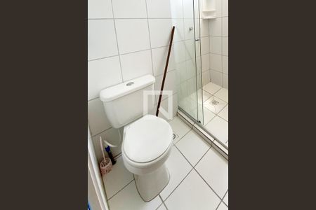 Banheiro de apartamento à venda com 2 quartos, 60m² em Centro, São Leopoldo