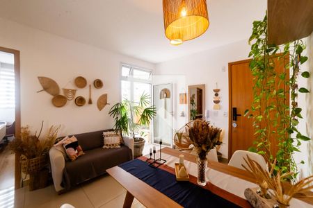 Sala de apartamento à venda com 2 quartos, 60m² em Colégio Batista, Belo Horizonte