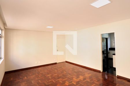 Sala de apartamento à venda com 3 quartos, 116m² em Santo Antônio, Belo Horizonte