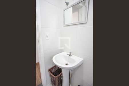 Banheiro  de apartamento à venda com 2 quartos, 46m² em Vila Nogueira, Diadema