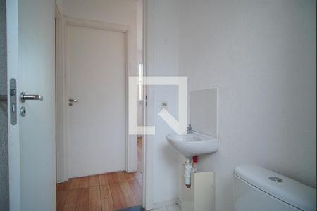 Banheiro  de apartamento para alugar com 2 quartos, 40m² em Sarandi, Porto Alegre