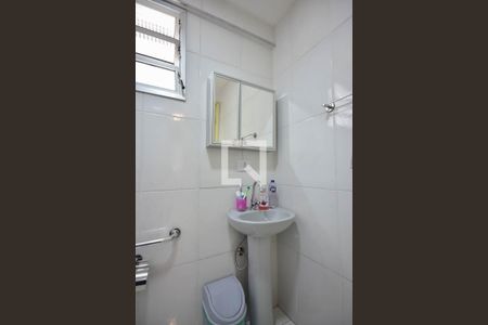 Banheiro de apartamento à venda com 2 quartos, 57m² em Vila Sonia do Taboao, Taboão da Serra