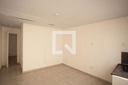 Sala/Cozinha de casa para alugar com 1 quarto, 40m² em Jardim das Laranjeiras, São Paulo