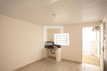 Sala/Cozinha de casa para alugar com 1 quarto, 40m² em Jardim das Laranjeiras, São Paulo