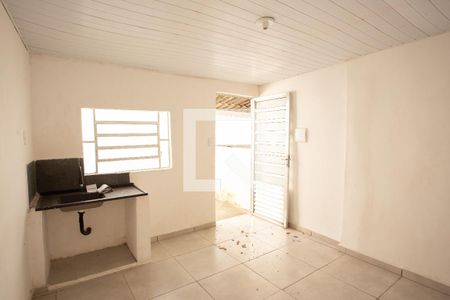 Sala/Cozinha de casa para alugar com 1 quarto, 40m² em Jardim das Laranjeiras, São Paulo