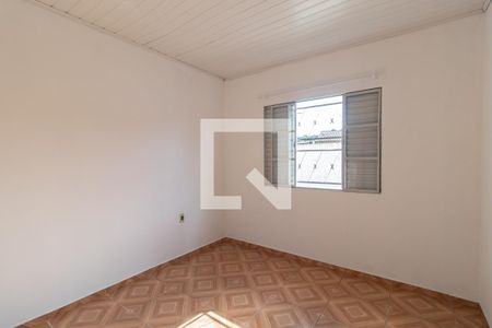 Quarto 1 de casa para alugar com 1 quarto, 68m² em Medianeira, Porto Alegre