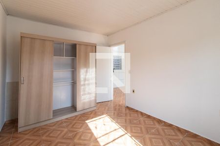 Quarto 1 de casa para alugar com 1 quarto, 68m² em Medianeira, Porto Alegre