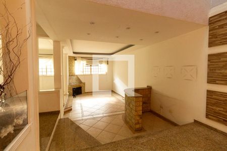 Sala de casa à venda com 4 quartos, 400m² em Vila Bela, São Paulo