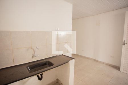 SALA- COZINHA de casa para alugar com 2 quartos, 35m² em Jardim das Laranjeiras, São Paulo